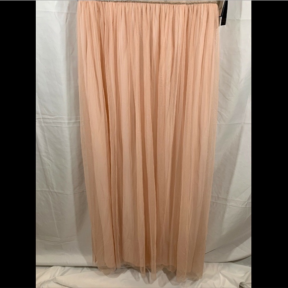 NWT Adrianna Papell Leaf Motif Beaded Tulle Gown - Picture 7 of 11